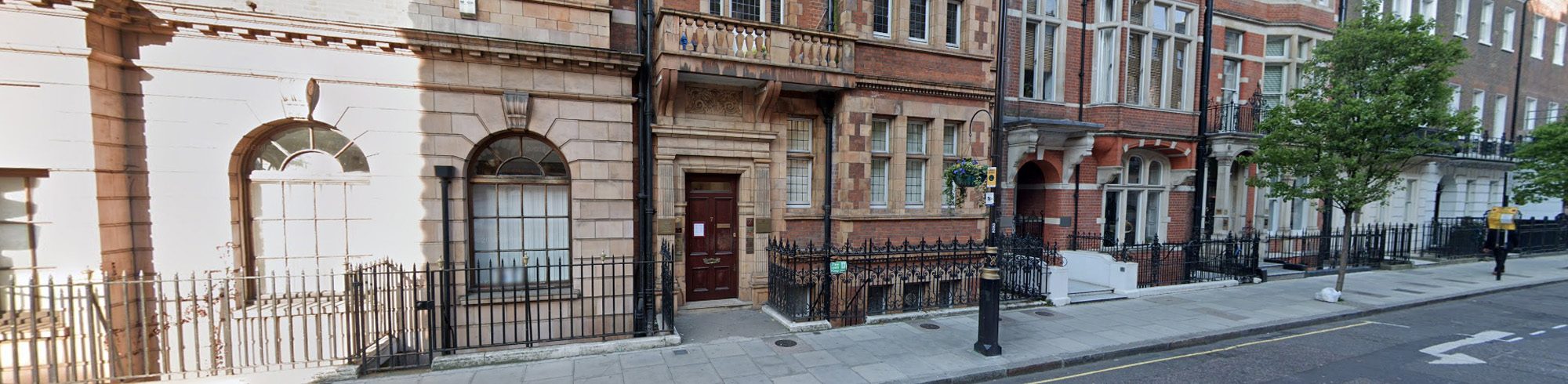 The entrance at 1 Grosvenor Gardens